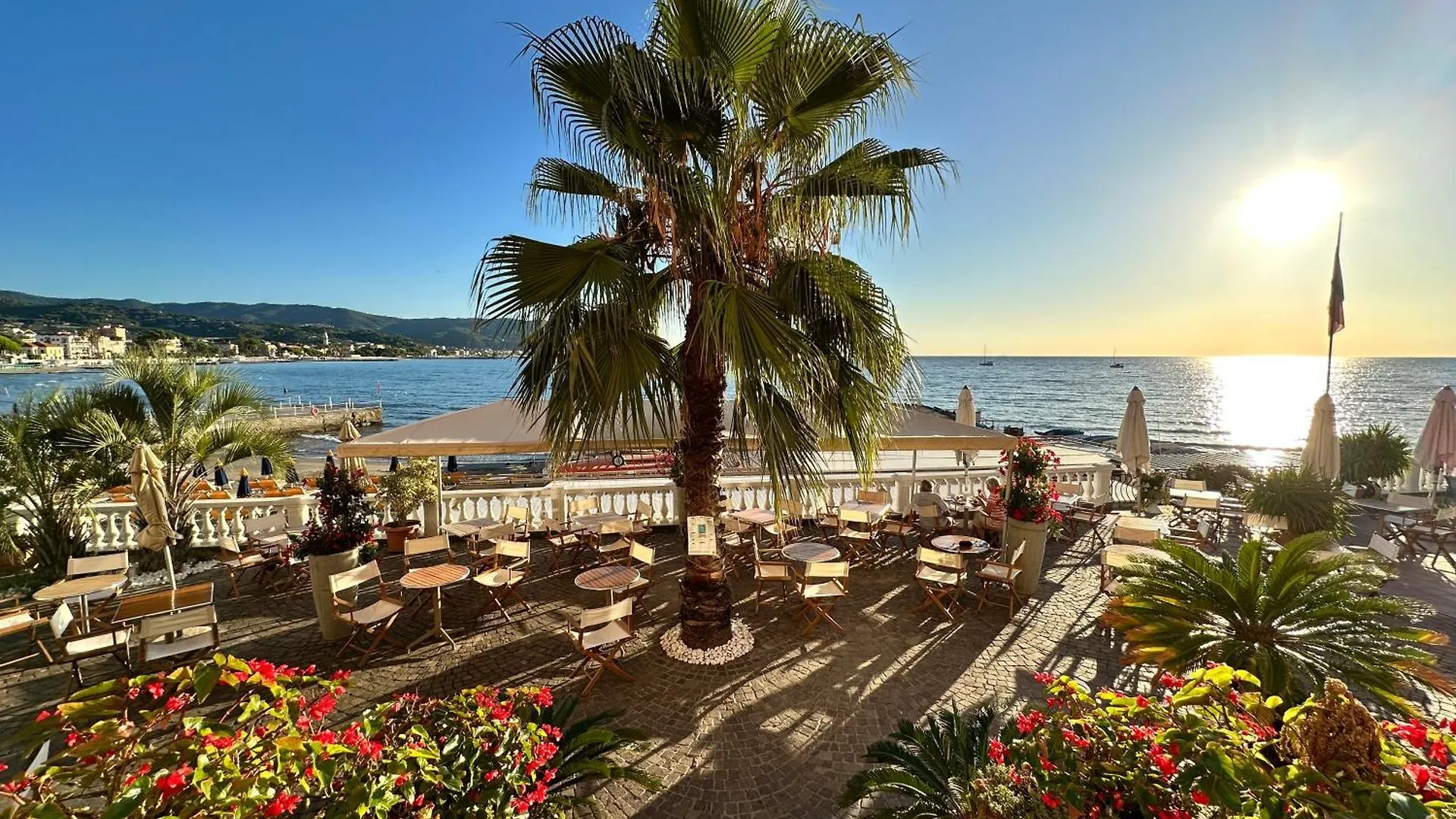 Hotel Golfo E Palme Diano Marina 3*,  Italia
