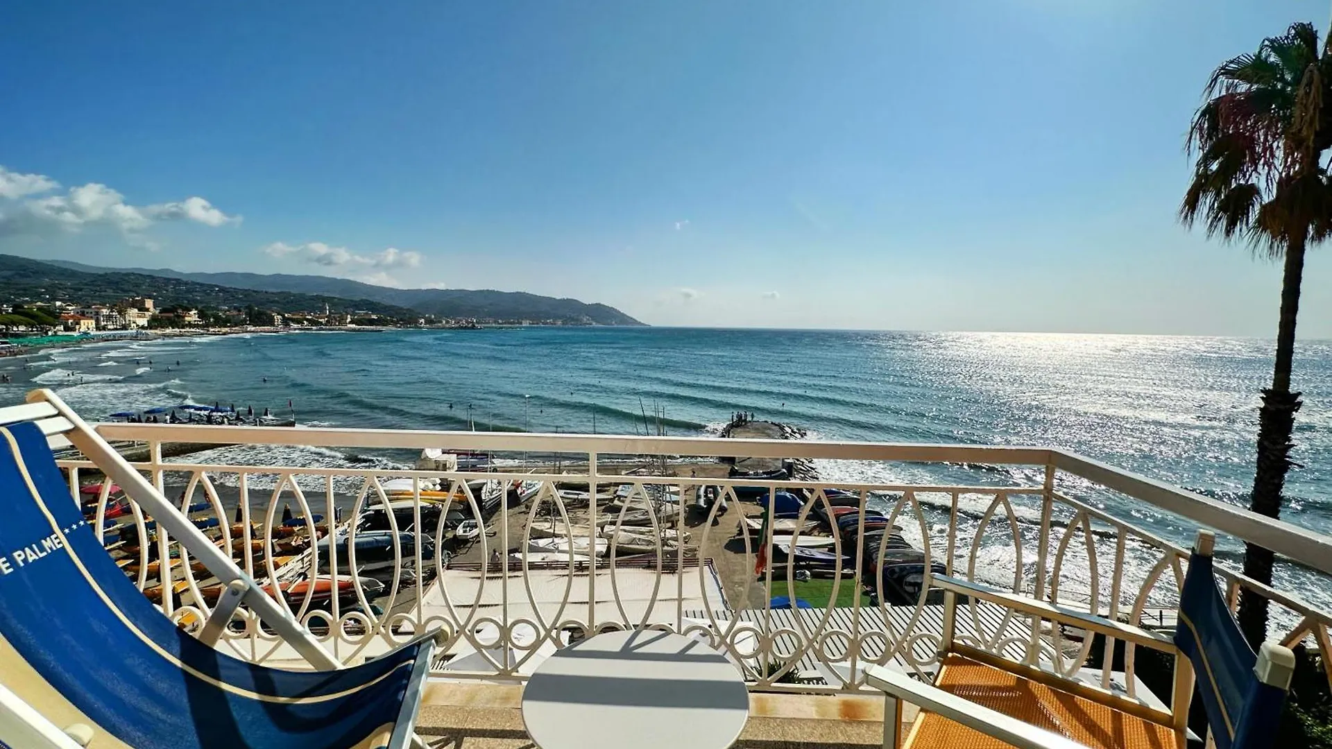 Hotel Golfo E Palme Diano Marina 3*,