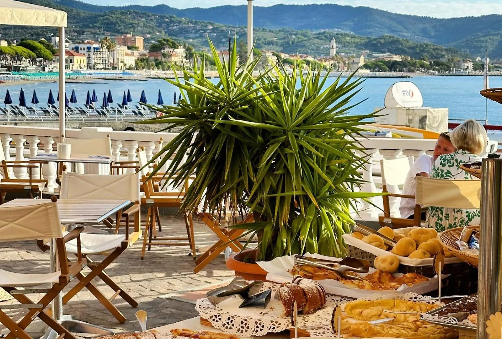 Hotel Golfo E Palme Diano Marina 3*,