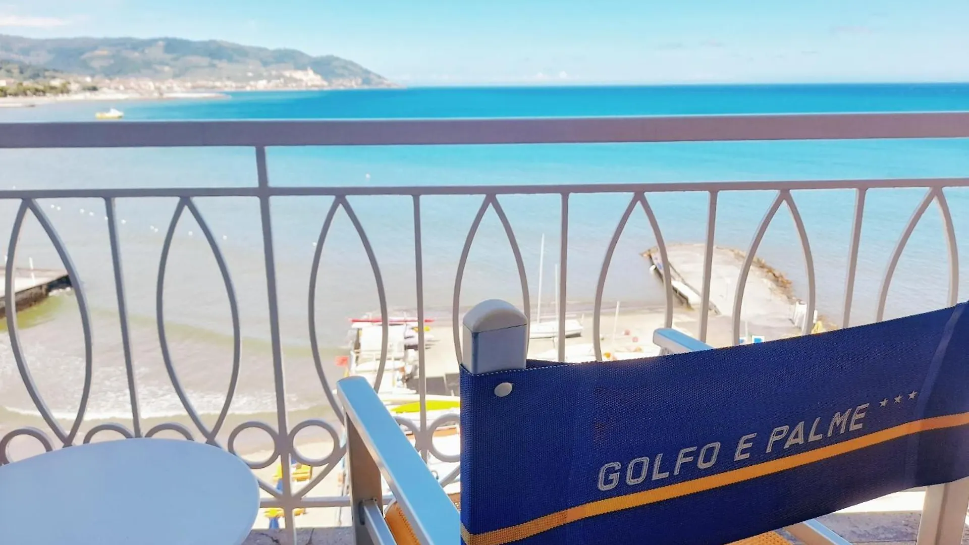 Hotel Golfo E Palme Diano Marina 3*,